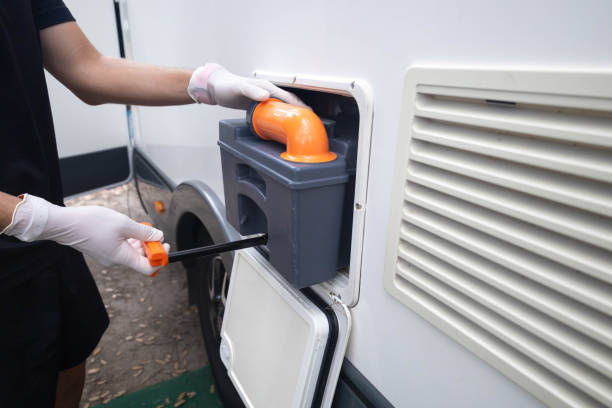 Best Portable toilet rental cost  in Avenal, CA