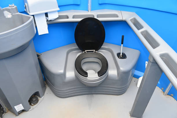 Best Construction site porta potty rental  in Avenal, CA